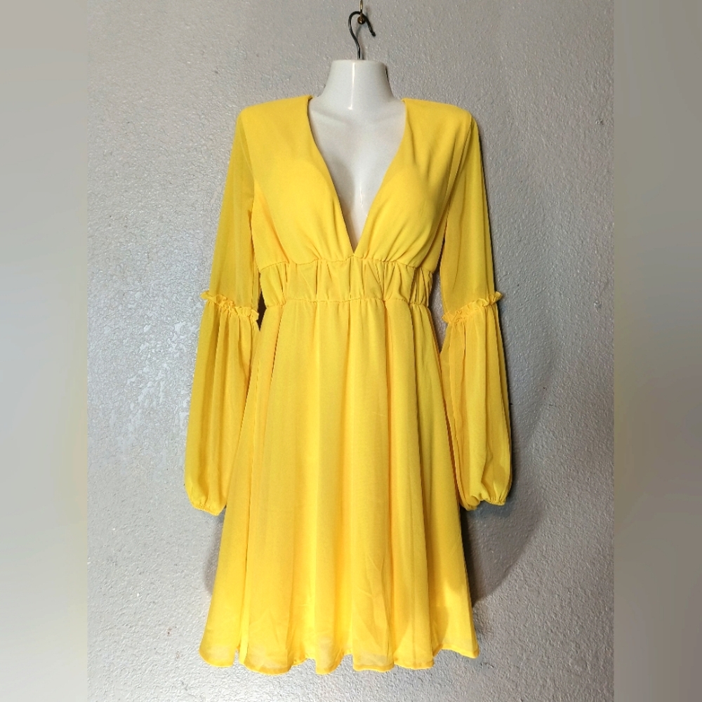 MISS ORD NWT yellow cocktail dress